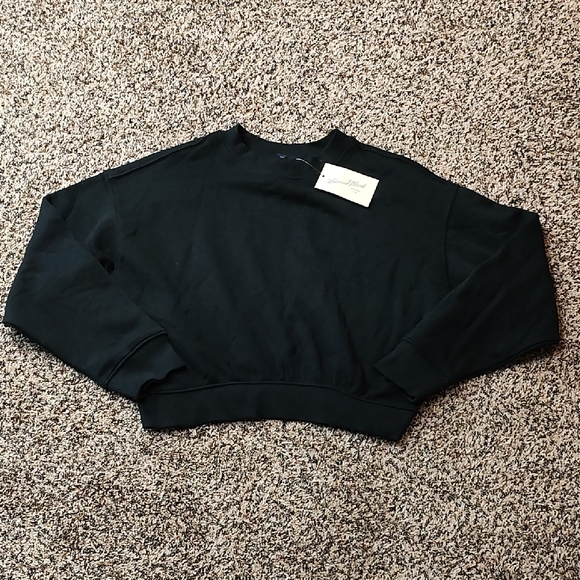 Universal Thread Tops - Universal Thread | Black Cropped Crewneck Sweatshirt